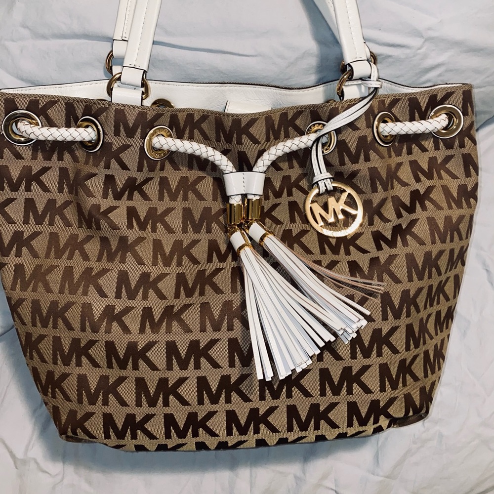 MK purse